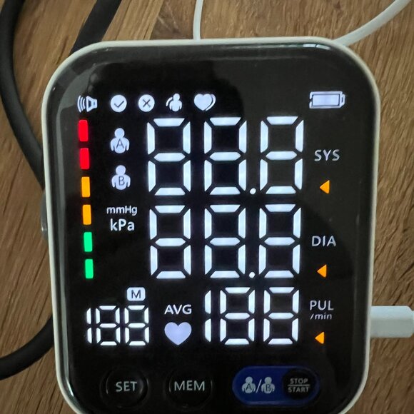 Brand NEW Automatic Digital upper arm Blood pressure monitor. - Picture 10 of 10